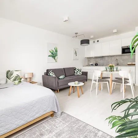 Unique Pearl With The Swimming Pool By Renters Appartamento